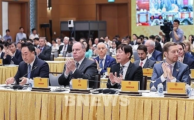 three-foreign-groups-plan-to-pour-37-billion-usd-into-vietnam-20230424084540_241510623